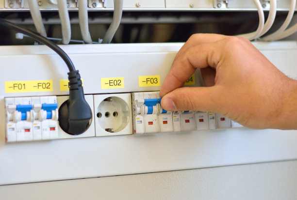 廈門想考取一個電工怎么考